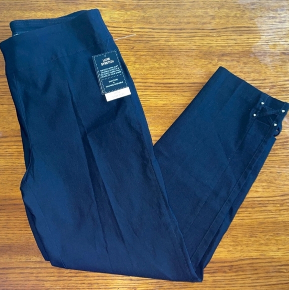 Stretch Dress Capris 